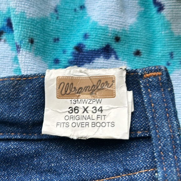 Wrangler NWT Original Fit Jeans Classic Denim 36/34 - Picture 7 of 9